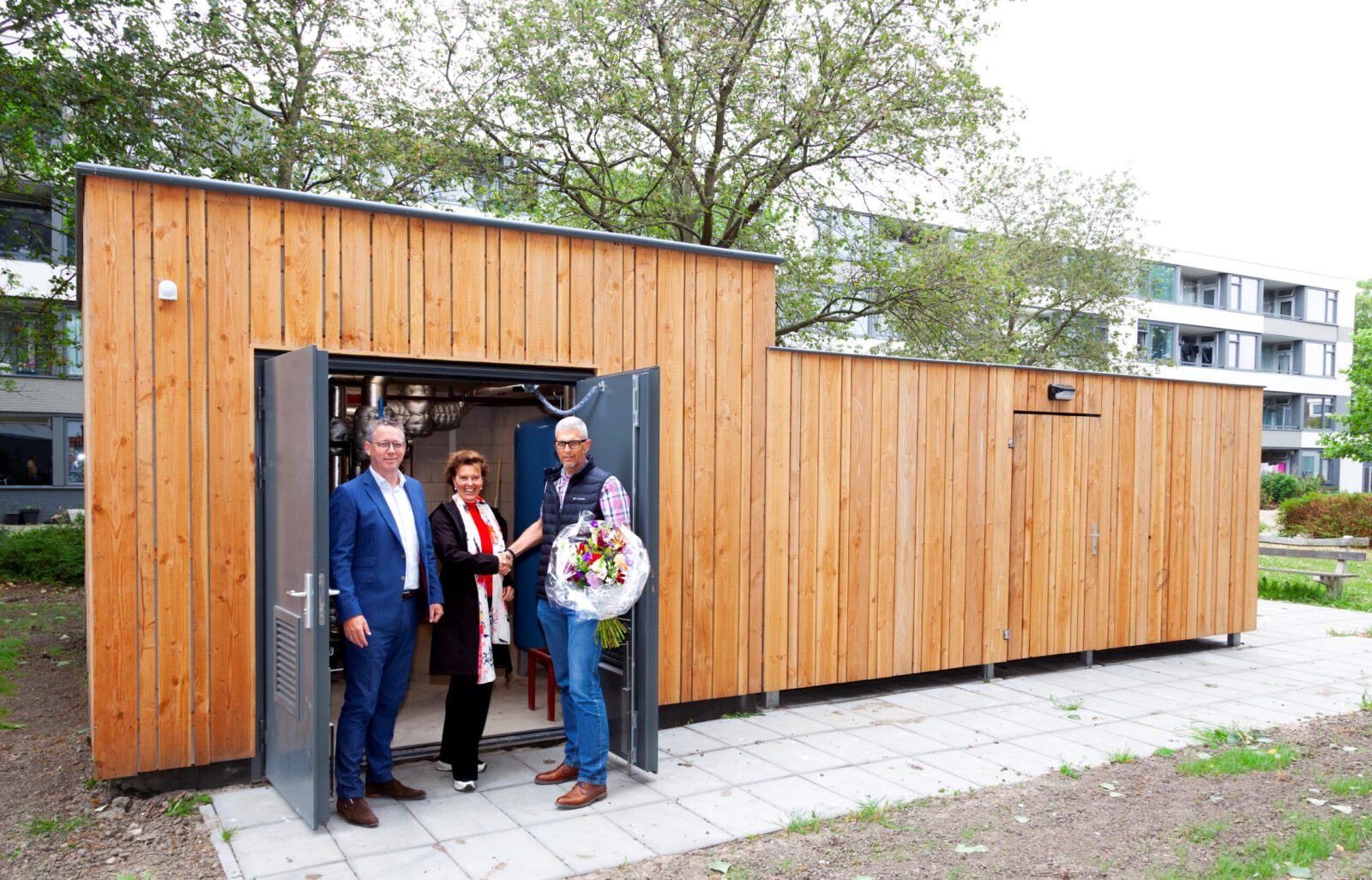 Kennemer Wonen sluit 100e woning aan op het warmtenet van HVC in Oudorp Alkmaar