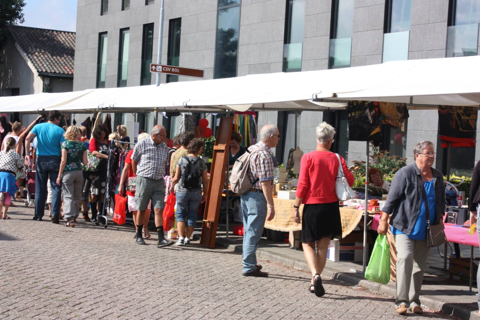 Zaterdag 19 augustus Langedoikermarkt