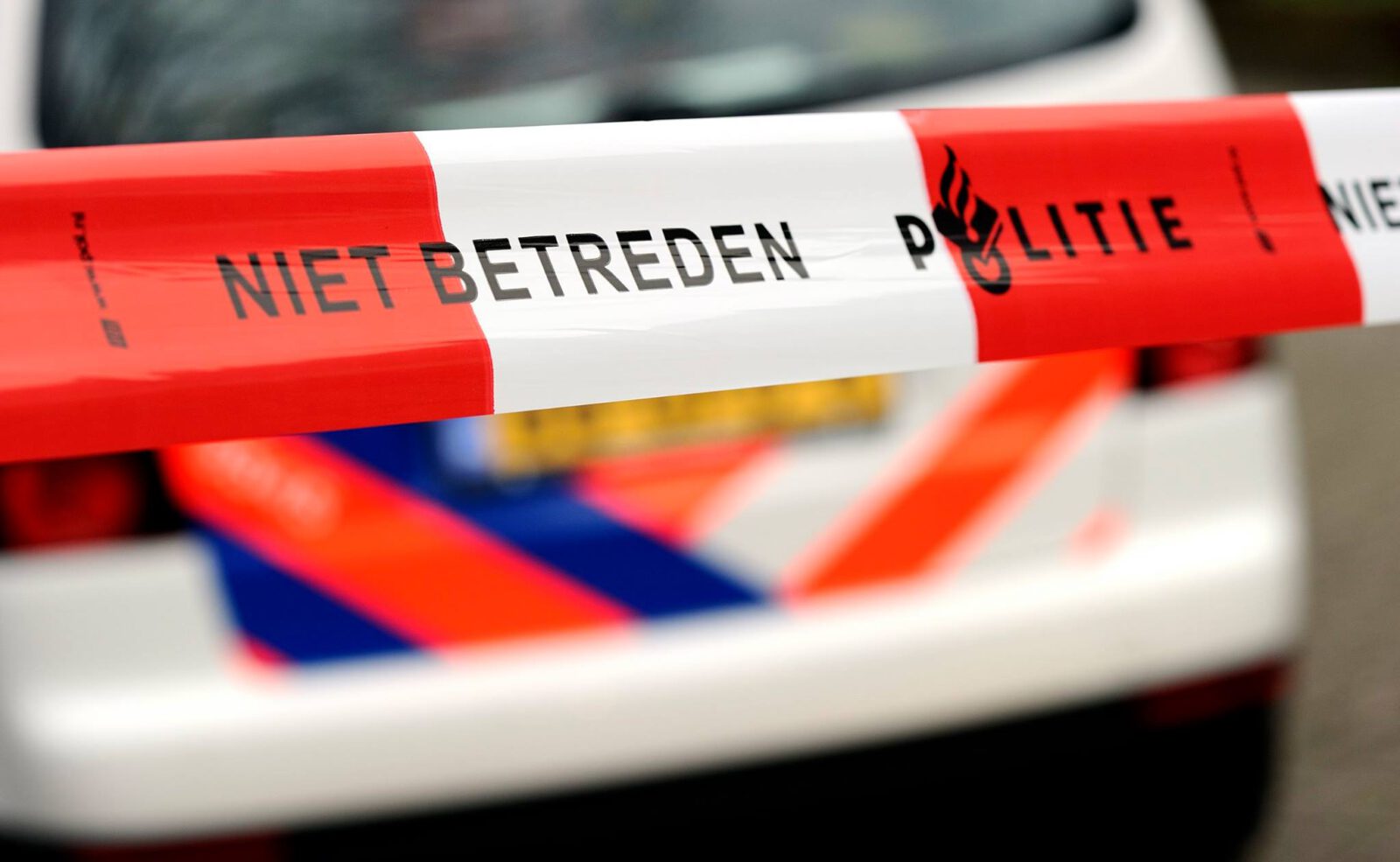 Alkmaarder (25) overleden bij schietpartij bij café in Den Helder, identiteit schutter bij politie bekend (UPDATE)