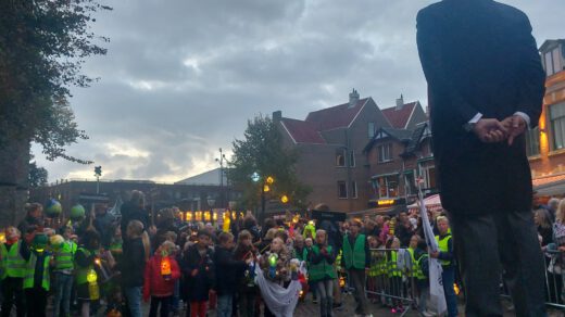 Lampionoptocht Alkmaar: De optocht met wel meer dan 2000 lichtjes