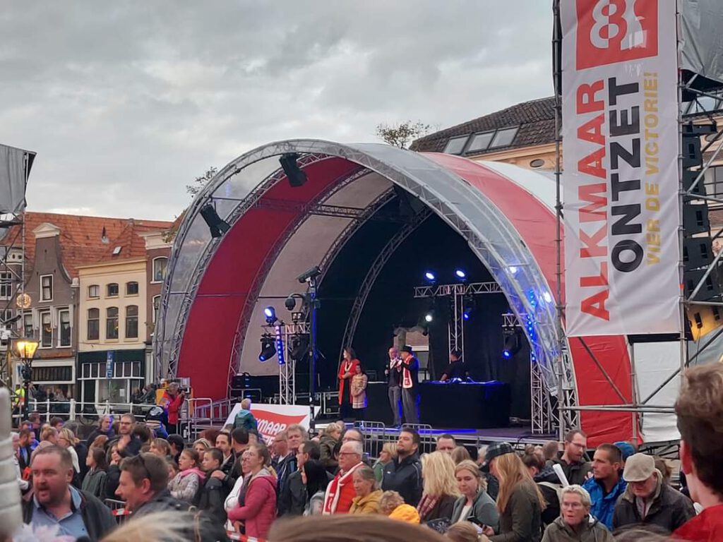 Alkmaar Ontzet-festiviteiten begonnen. Eén groot feest