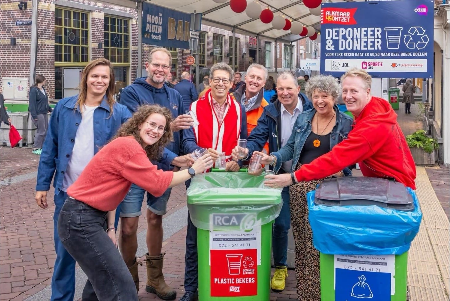 Zesduizend euro opgehaald voor goede doelen en minder plastic op straat tijdens Alkmaar Ontzet