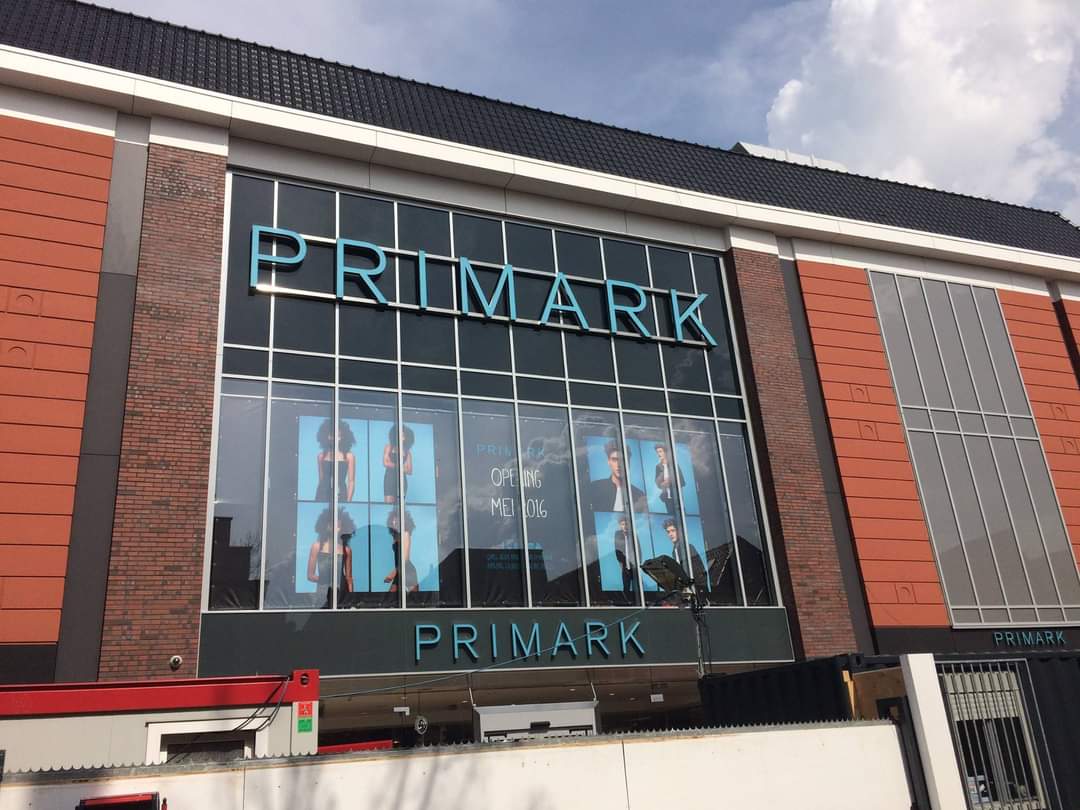 Toekomstige bewoners voormalige Primark-gebouw krijgen geen straatparkeervergunning