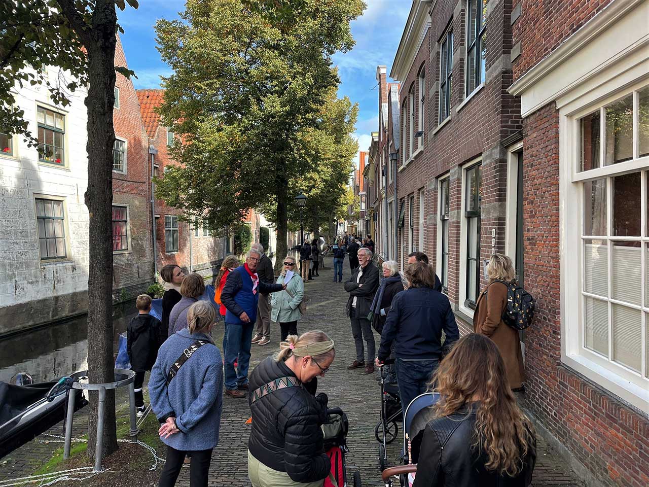 Veel deelnemers bij Ontzet-wandelingen