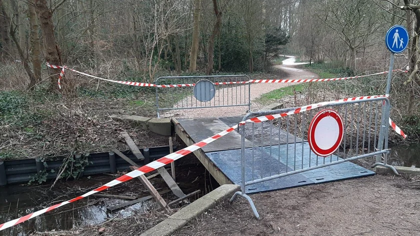 Brug gesloopt bij nieuwe Plantagie in Heiloo