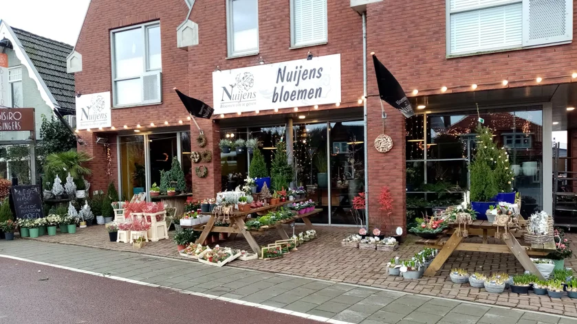 Limmer bedrijf Bloemen van Nuijens maakt doorstart