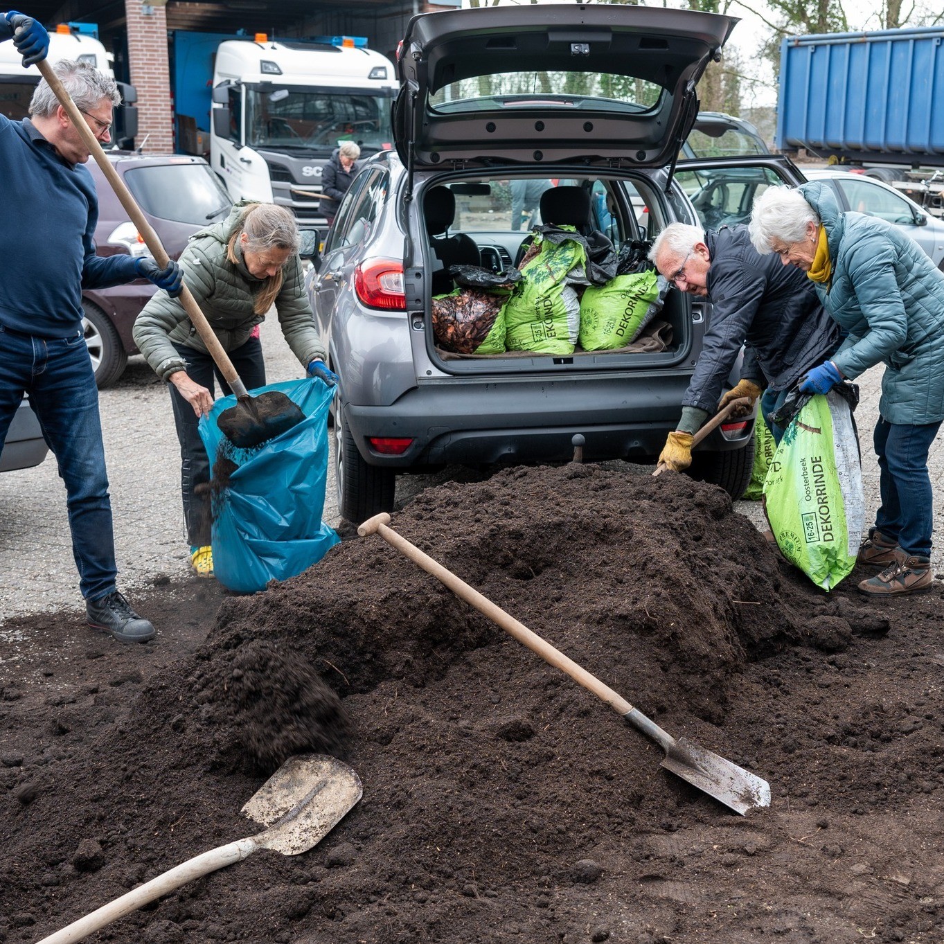 Haal gratis compost tijdens compostdag