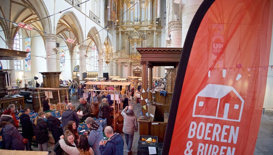 Buurderij Streekmarkt op zondag 21 april in Grote Kerk Alkmaar