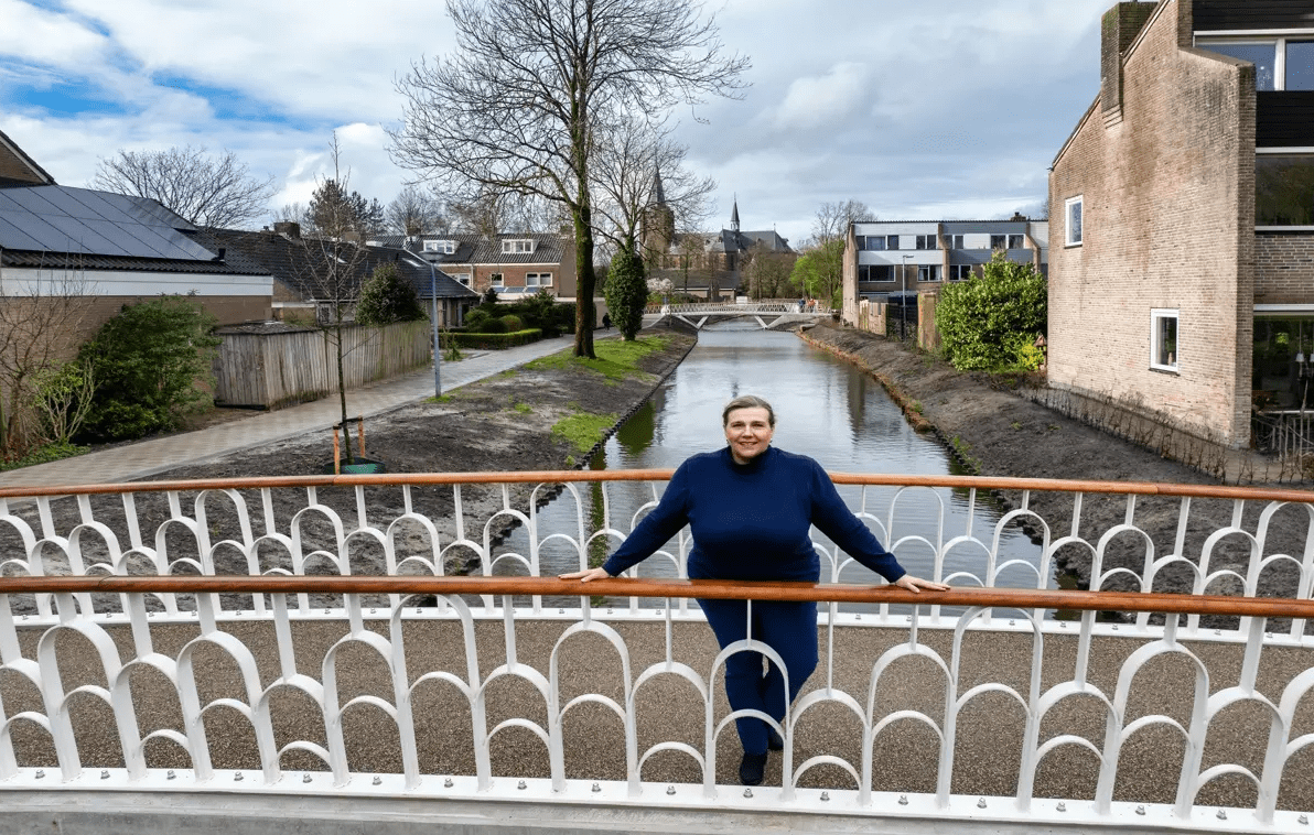 Opening nieuwe vaarroute en 4 bruggen in Zuid-Scharwoude