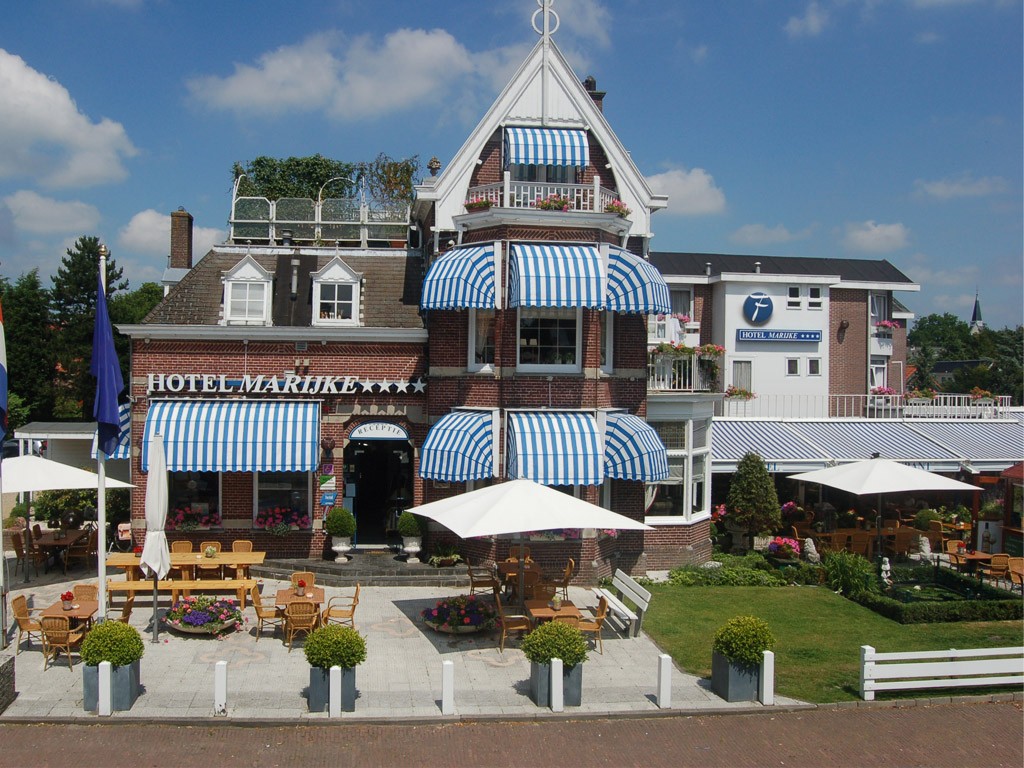 Twintig statushouders tijdelijk in hotel Marijke in Bergen