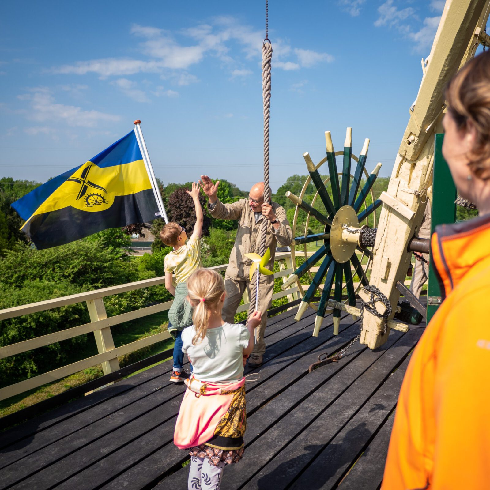 Kindervijzel in werking gesteld bij Nationale Molendagen