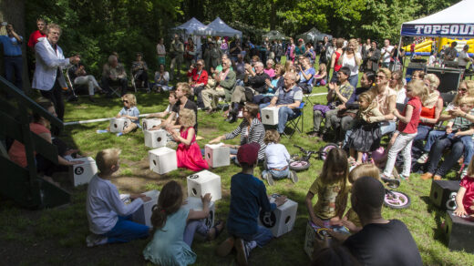 Alkmaars kinderfestival 'De Hout op Stelten' pakt uit met theater en muziek