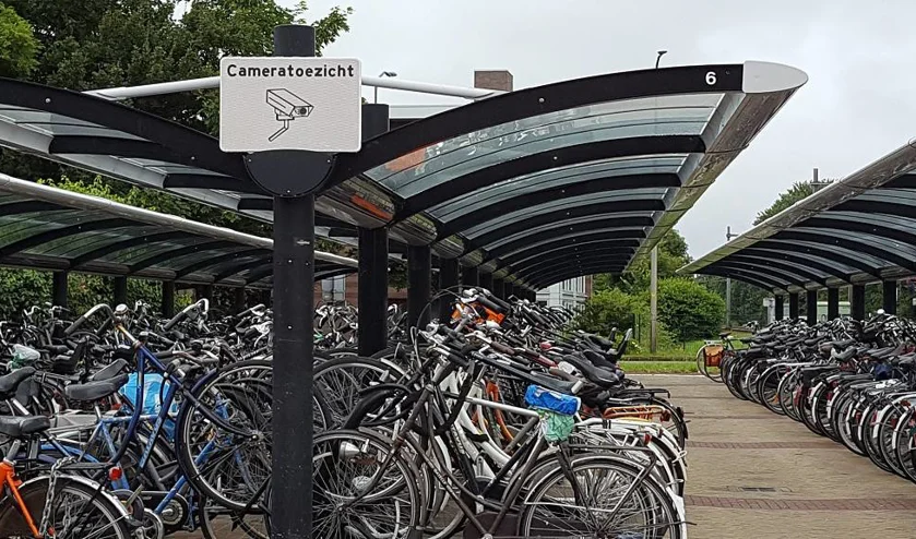 Cameratoezicht bij station Heiloo tegen fietsendiefstal