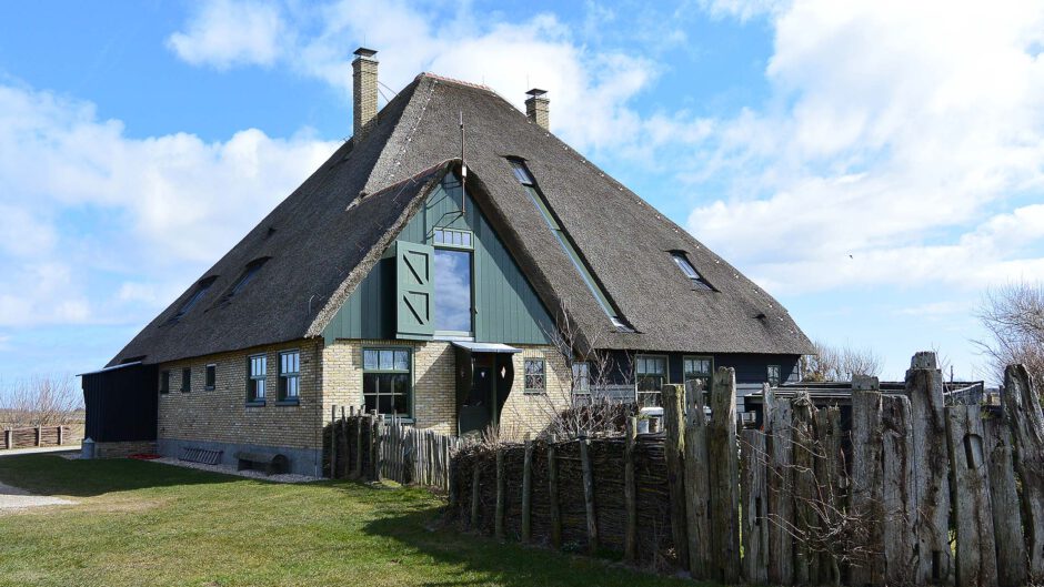 Nieuwe richtlijnen voor behoud historische stolpboerderijen