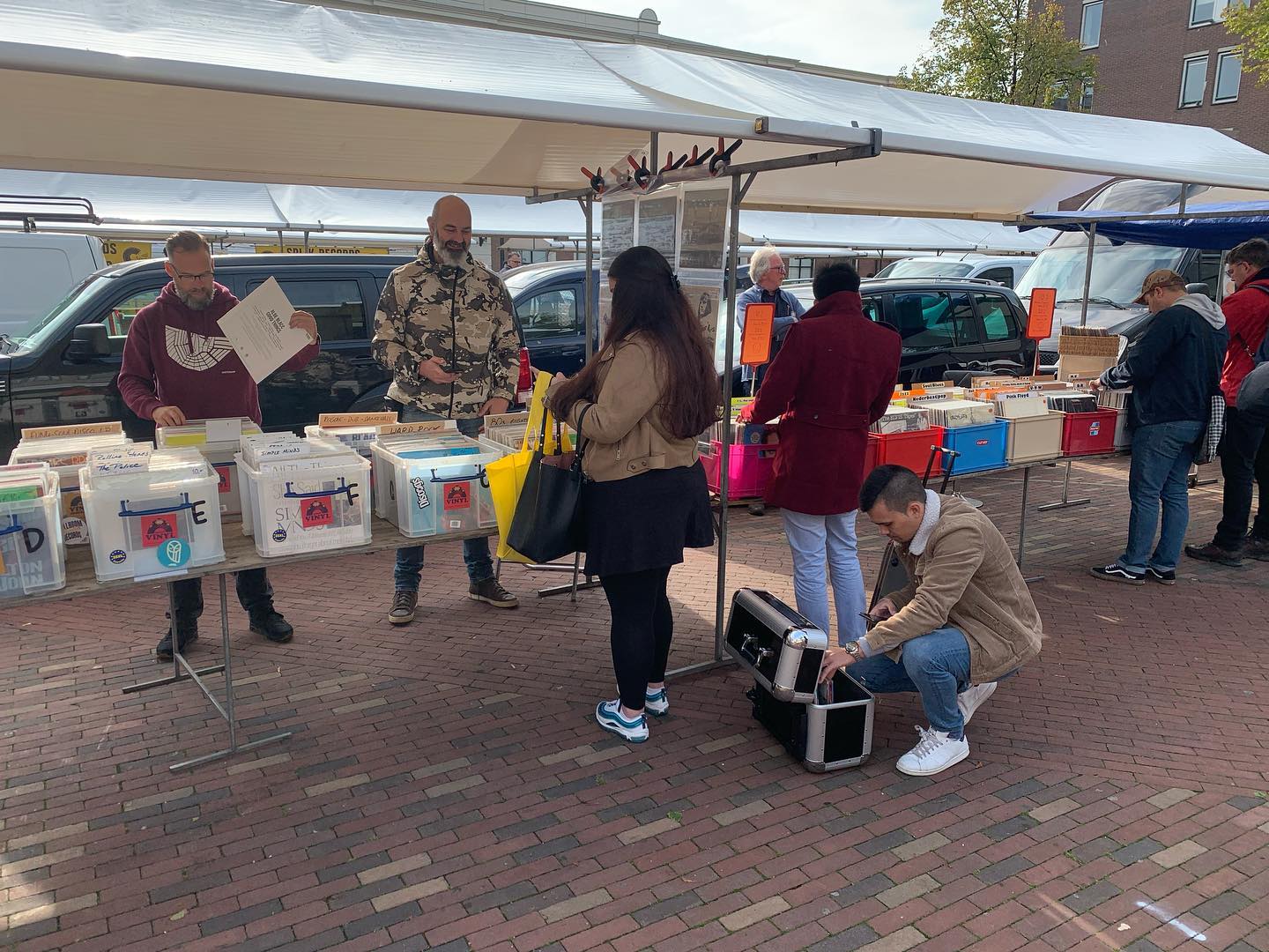 Zondag 30 juni platenbeurs op Paardenmarkt in Alkmaar