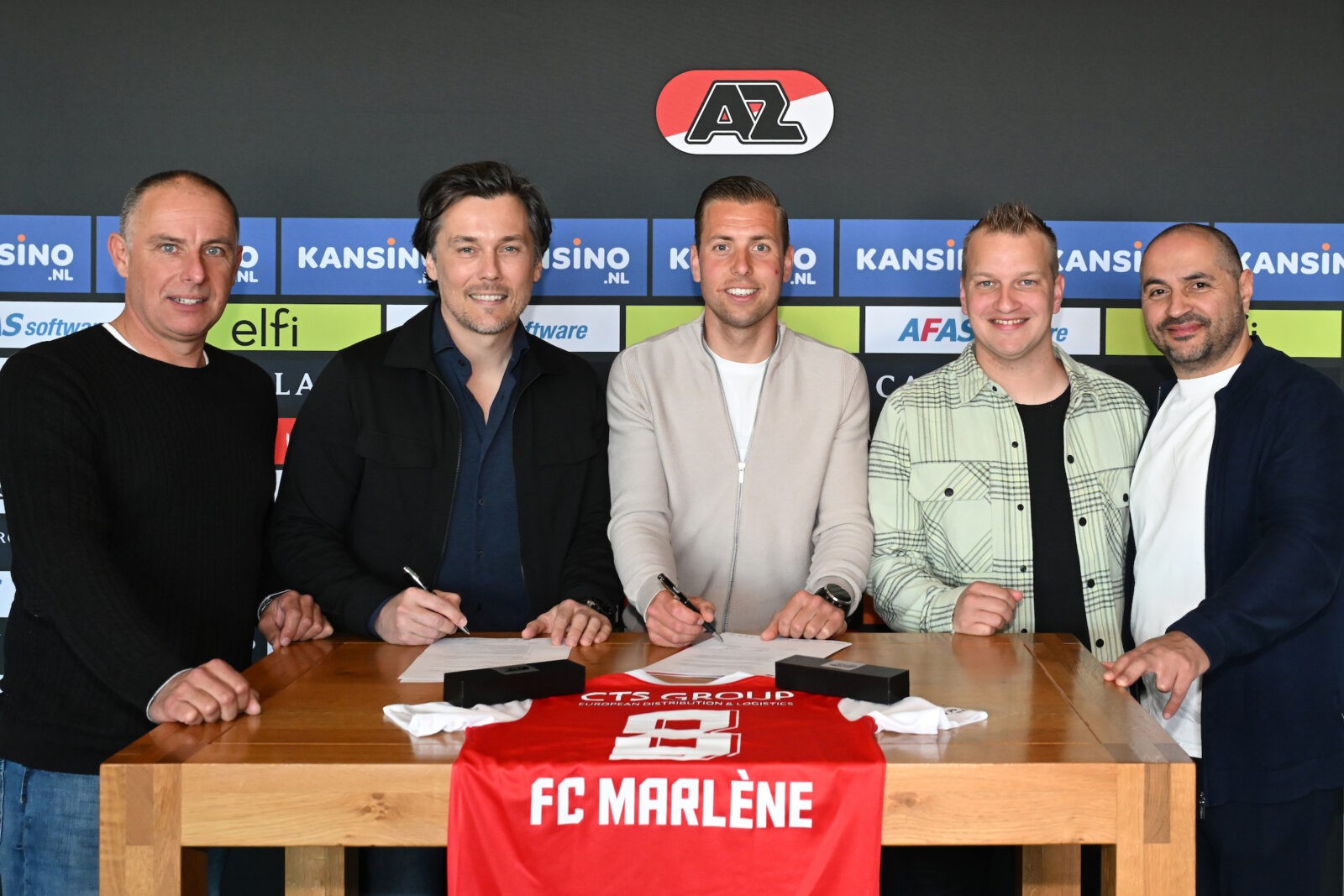 AZ Voetbalschool sluit samenwerking met Zaalvoetbalvereniging FC Marlène