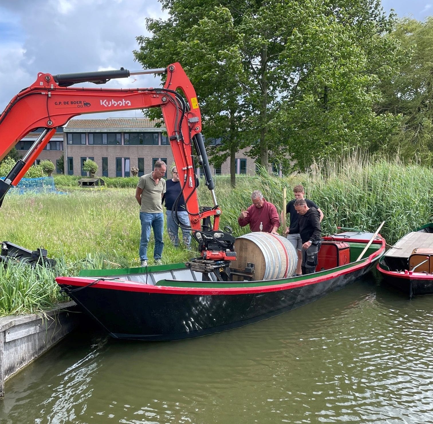 Eerste mijlpaal bij samenwerking Wijndomein De Koen en Brouwerij Egmond