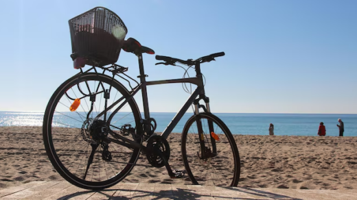 Extra fietsenstalling bij het strand