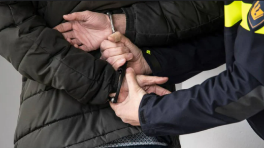 Poolse man (26) uit Vlaardingen aangehouden voor politiegeweld tijdens heftige voetbalrellen in Alkmaar