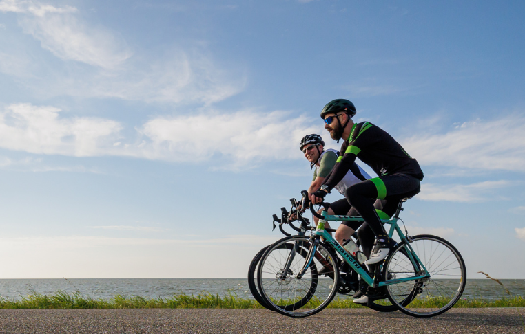 Genieten geblazen tijdens 13e editie Ronde van de Westfriese Omringdijk