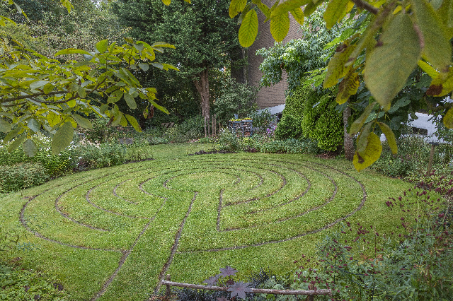 September, nagenieten