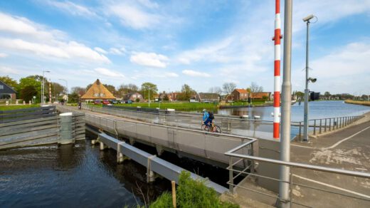 De Rekervlotbrug is weer geheel open