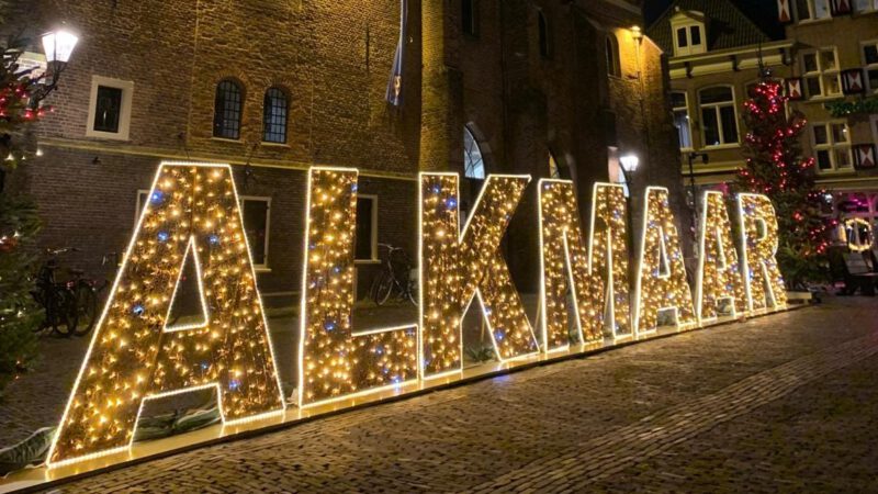 Samen aftellen naar Kerst met de Alkmaarse Adventskalender én een kerstpakket op grote hoogte