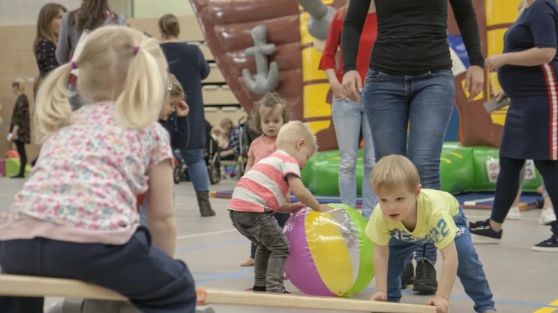 Sportieve kerstvakantie-activiteiten voor de jeugd