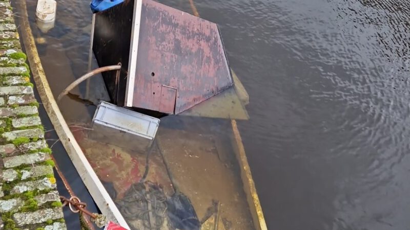 Handhaving gaat verwaarloosde bootjes stickeren en verwijderen