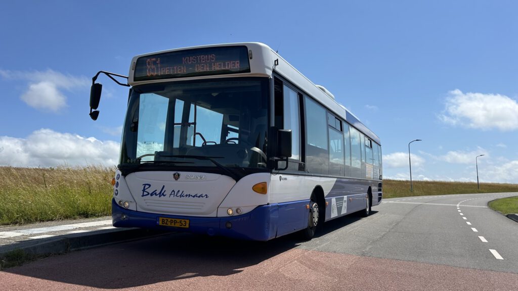 Gratis kustbus rijdt deze zomer langs Noord-Hollandse stranden