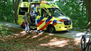 Twee fietsers gewond in Bergen (FOTO'S)