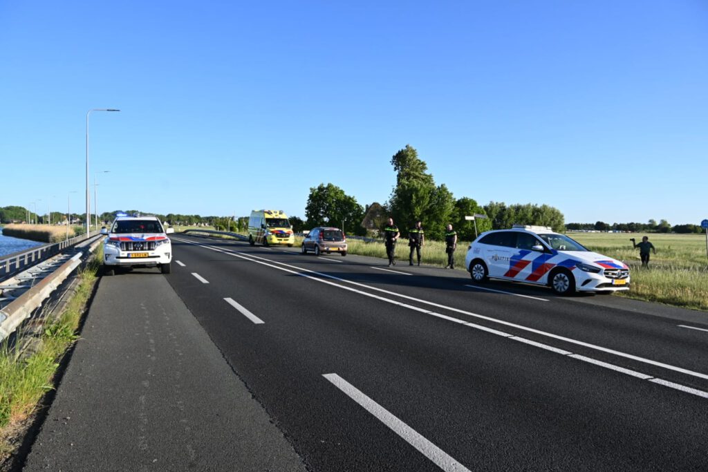 Bestuurder onwel op N9 Bergen (FOTO'S)