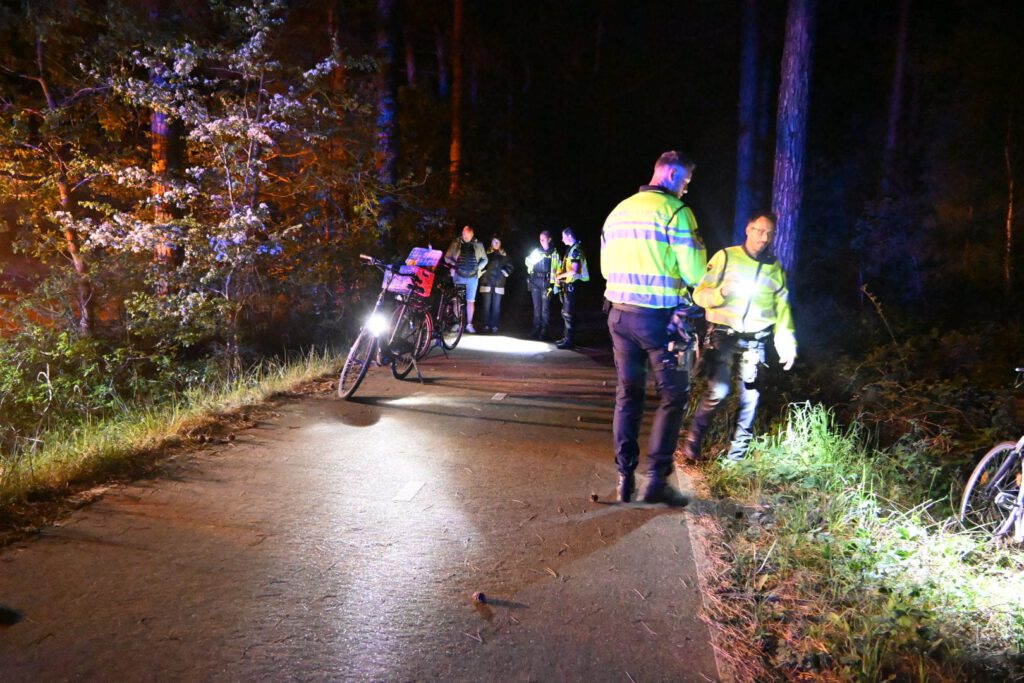 Fietser komt hard ten val in Bergen aan Zee (FOTO'S)
