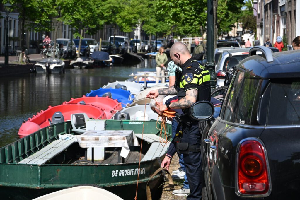 Vrouw belandt met scootmobiel in water Verdronkenoord