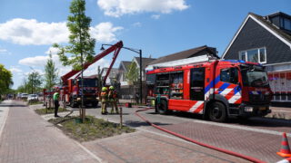 Grote brand bij bakkerij in Heerhugowaard (FOTO'S)