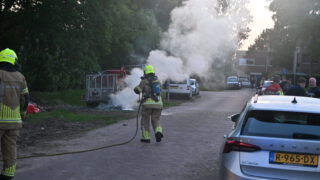 Dixi gaat in vlammen op in Heiloo (FOTO'S)
