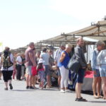 Eerste kunstmarkt van het seizoen in Egmond aan Zee