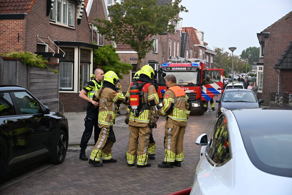 Twaalf appartementen ontruimd bij brand in Alkmaar [FOTO'S]