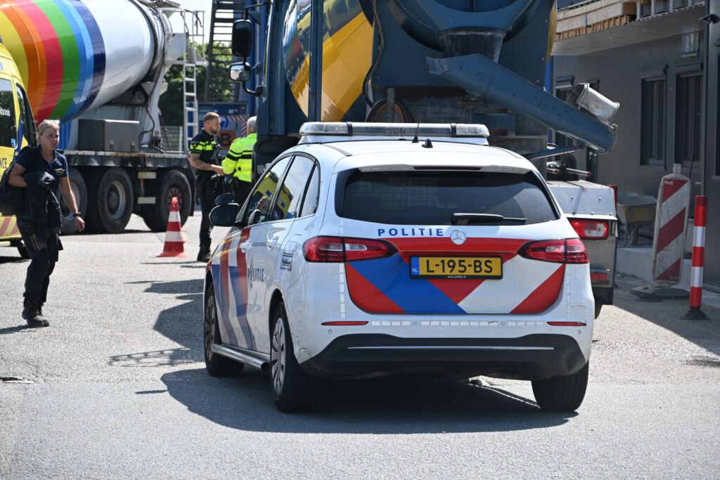 Persoon gewond bij bedrijfsongeval in Akersloot [FOTO'S]