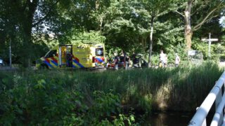 Fietser gewond na aanrijding met scooter op Daalmeerpad