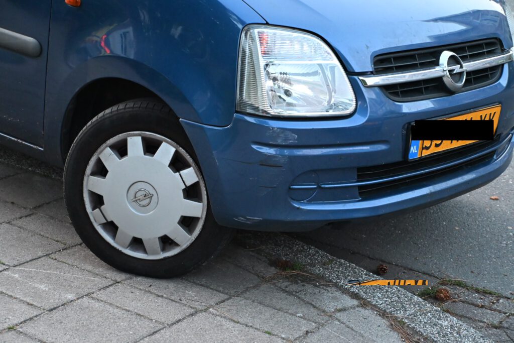 Lichte schade na ongeval aan de Metiusgracht in Alkmaar