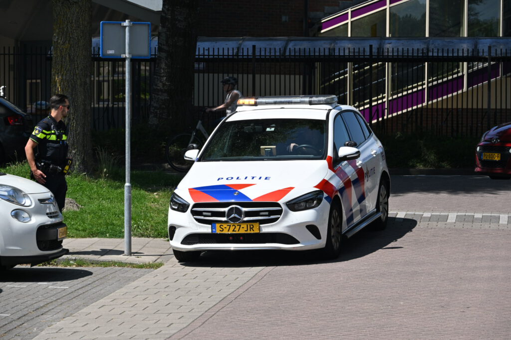 Buurman redt twee personen bij brand in tuin in Alkmaar