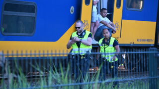 Meerdere gewonden bij explosie in trein tussen Alkmaar en Uitgeest [FOTO'S]