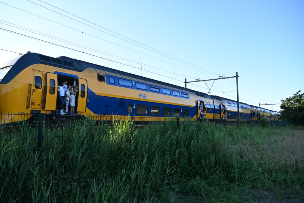 Vrouw gewond bij explosie in trein tussen Alkmaar en Uitgeest. [FOTO'S]