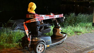 Hulpdiensten uitgerukt voor mogelijk persoon te water in Alkmaar [FOTO'S]
