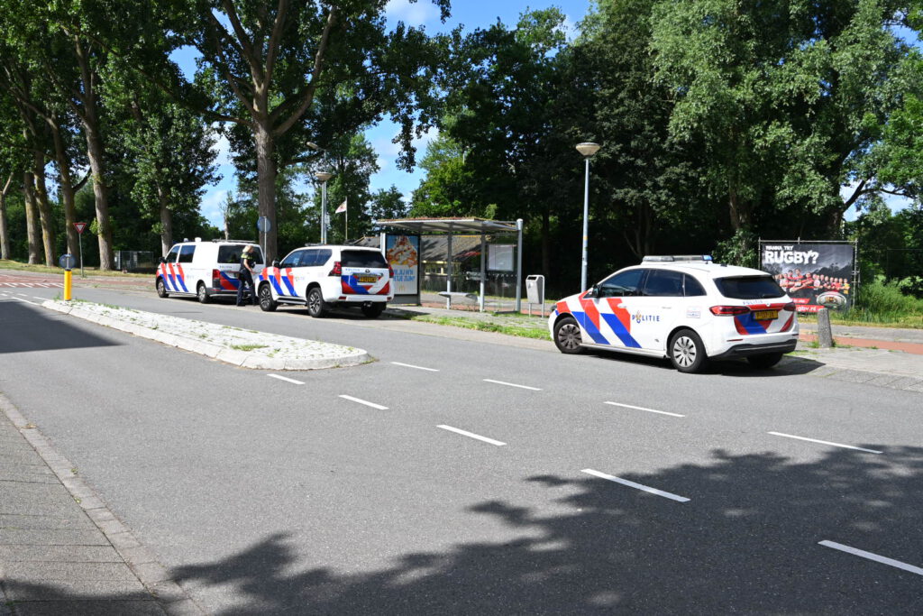 Twee gewonden en aanhoudingen na steekpartij bij het AZC in Alkmaar [FOTO'S]