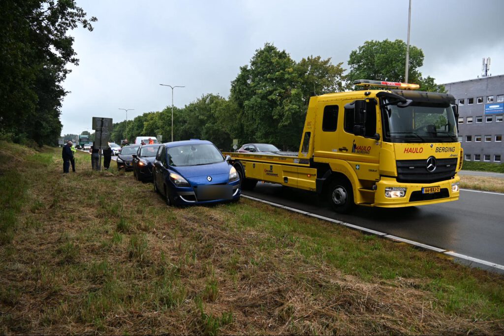 Kettingbotsing met vier auto’s op N9 in Alkmaar