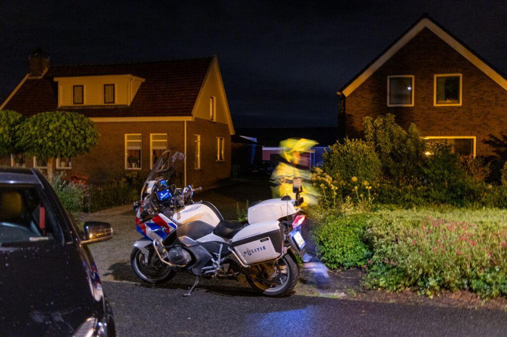 Zestig tal koeien ontsnapt en veroorzaken schade aan oplettende automobilist in Heerhugowaard