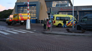 Hulpdiensten zeer groots ingezet voor mogelijk persoon in nood in de zee van Egmond aan Zee