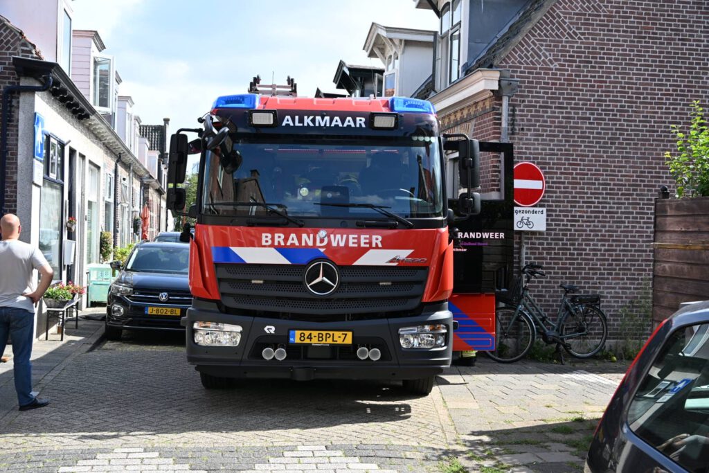 Brandweer doet bijzondere ontdekking bij melding gaslucht in Alkmaar